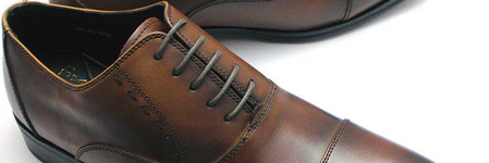 内羽根式革靴と外羽根式革靴の特徴